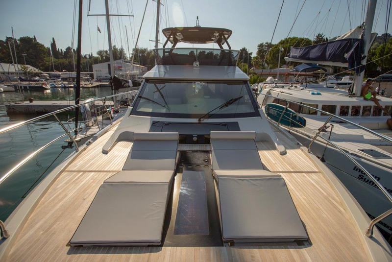 Book yachts online - motorboat - Monte Carlo 6 (2019) - ALVONA - rent