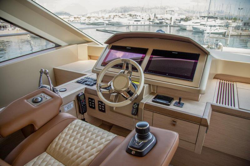 Book yachts online - motorboat - Monte Carlo 6 (2019) - ALVONA - rent