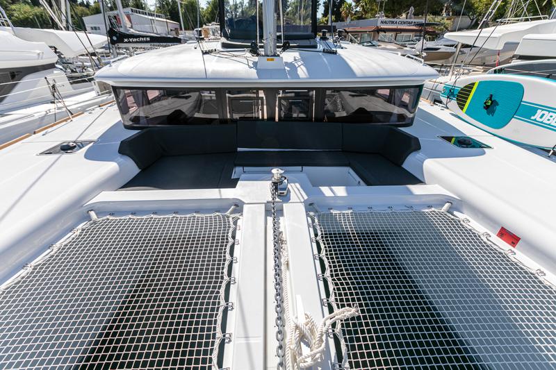 Book yachts online - catamaran - Lagoon 450 F (2019) equipped with generator, A/C (saloon+cabins), water maker, dishwasher, ice maker, bow truster - WIDE DREAM - rent