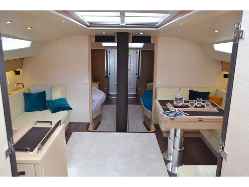 Book yachts online - sailboat - Jeanneau 64 - Aspro - rent