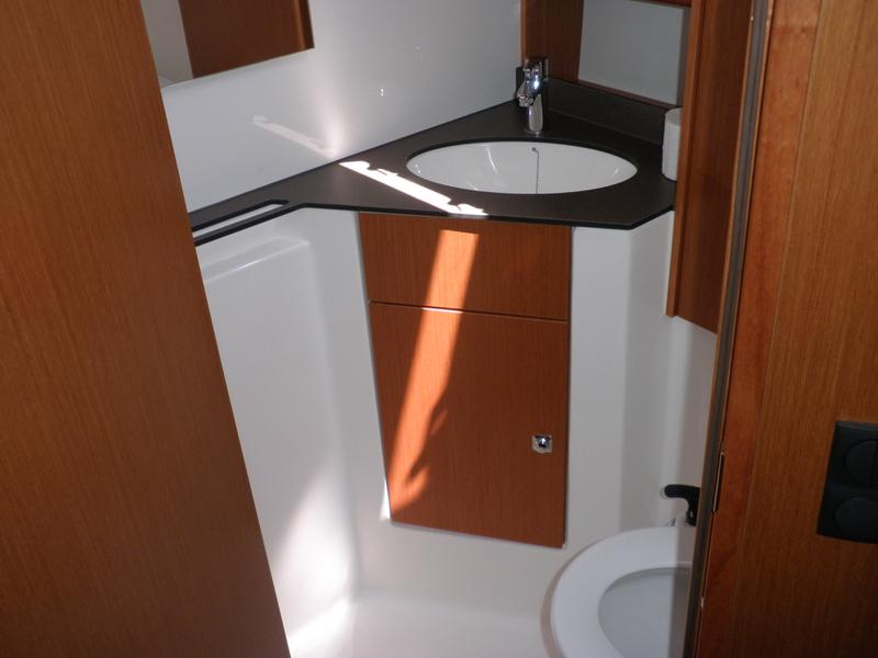 Book yachts online - sailboat - Bavaria Cruiser 46 - VERA 3 - rent