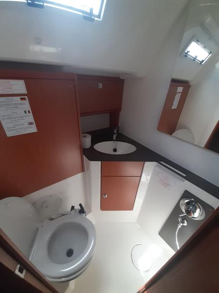 Book yachts online - sailboat - Bavaria Cruiser 46 - PENELOPE - rent