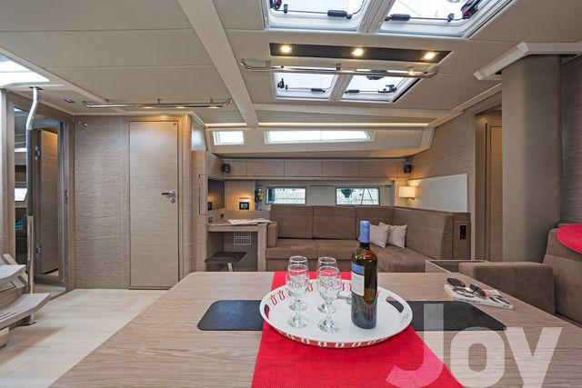 Book yachts online - sailboat - Hanse 548 AC &amp; GEN - JOY - rent