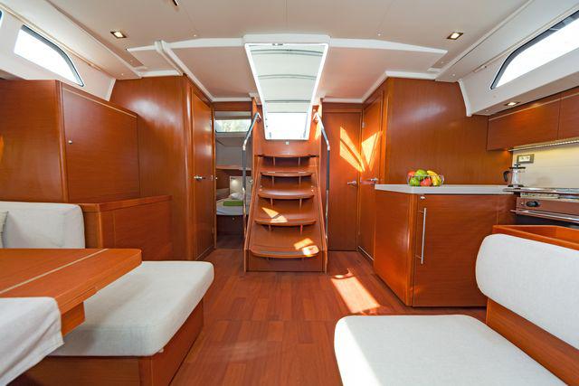Book yachts online - sailboat - Oceanis 51.1 (4+1 cab) A/C &amp; GEN - MAMAKITA - rent