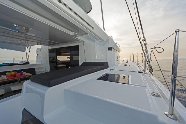 Book yachts online - catamaran - Lagoon 50 A/C &amp; GEN &amp; WM - K3 - rent