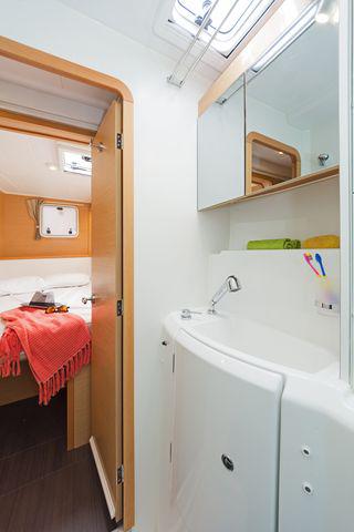 Book yachts online - catamaran - Lagoon 400S2 - LIBRE - rent