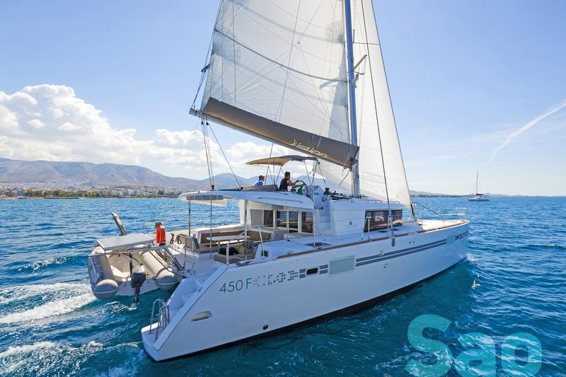 Book yachts online - catamaran - Lagoon 450 Fly A/C &amp; GEN - Sao - rent
