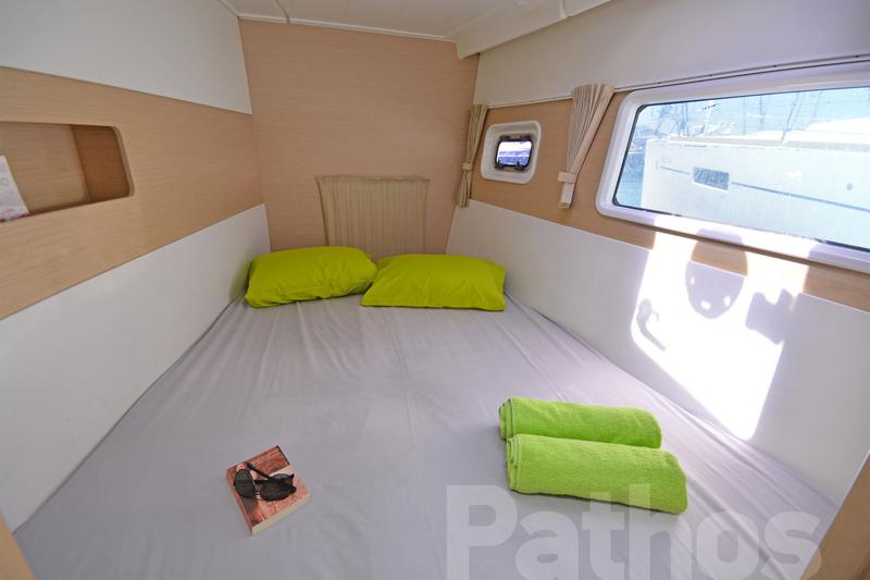 Book yachts online - catamaran - Lagoon 400. - Pathos - rent