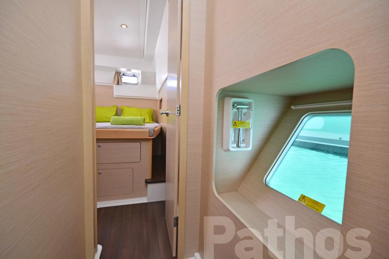 Book yachts online - catamaran - Lagoon 400. - Pathos - rent