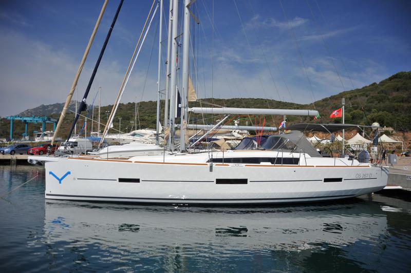 Book yachts online - sailboat - Dufour 460 Grand Large - Rubia - rent