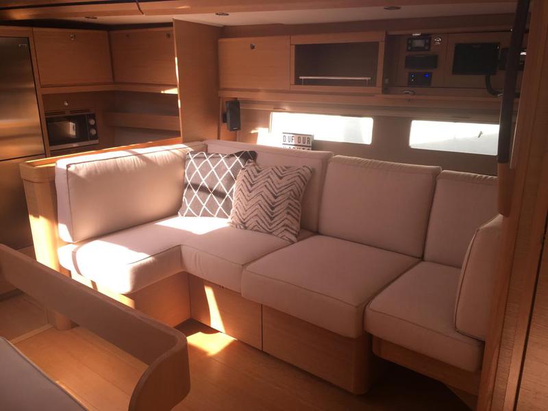 Book yachts online - sailboat - Dufour 56 Exclusive 2018 - Hola - rent