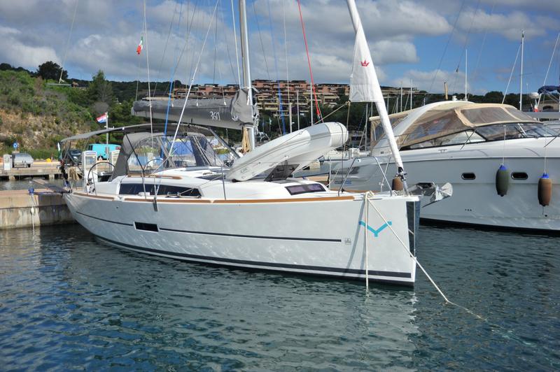 Book yachts online - sailboat - Dufour 360 GL - Karibu - rent