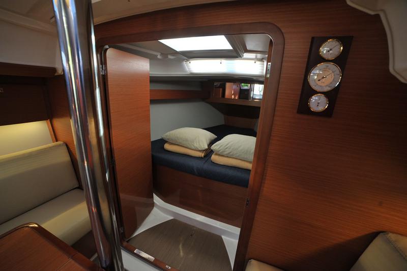 Book yachts online - sailboat - Dufour 360 GL - Karibu - rent