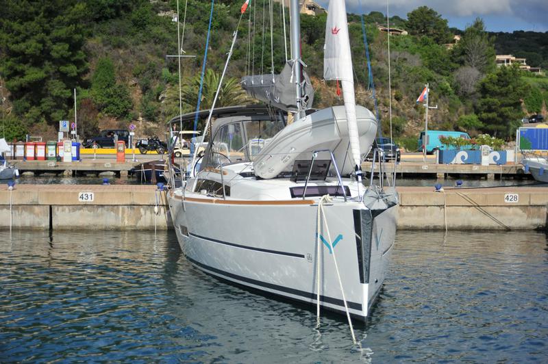 Book yachts online - sailboat - Dufour 360 GL - Karibu - rent