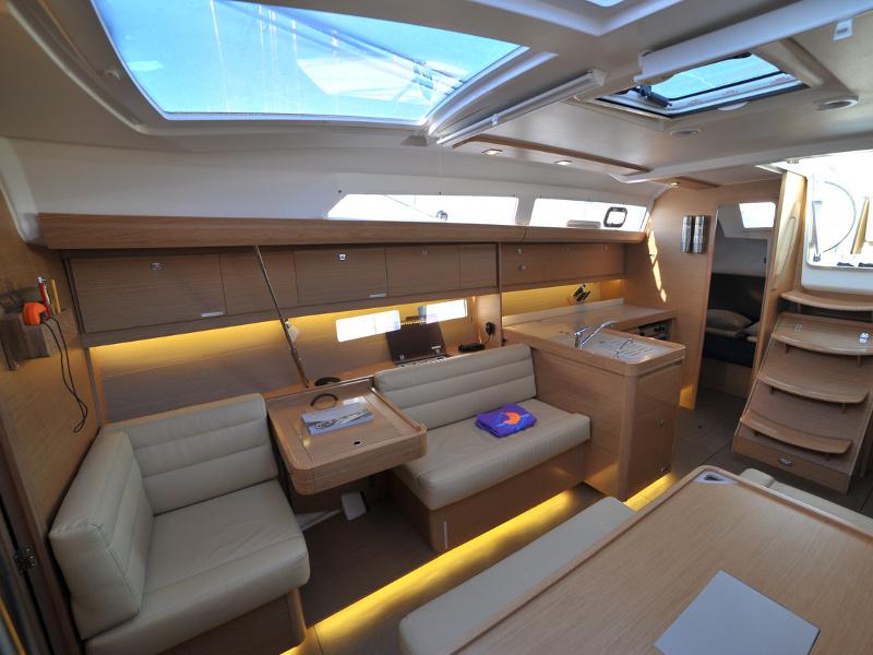 Book yachts online - sailboat - Dufour 412 Efram - Efram - rent