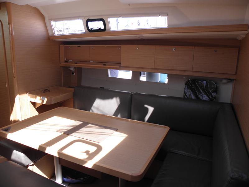 Book yachts online - sailboat - Dufour 460 Grand Large 5Cab - Abraxan - rent