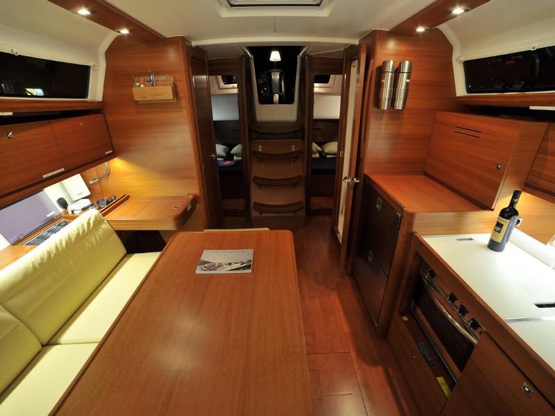 Book yachts online - sailboat - Dufour 382 Grand Large - Andreana - rent