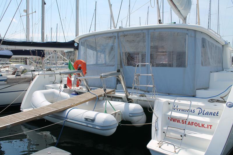 Book yachts online - catamaran - Lagoon 450 - Uranus Planet - rent