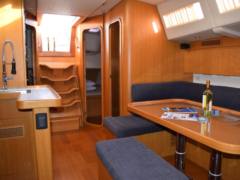 Book yachts online - sailboat - Comet 52 RS - Relight - rent