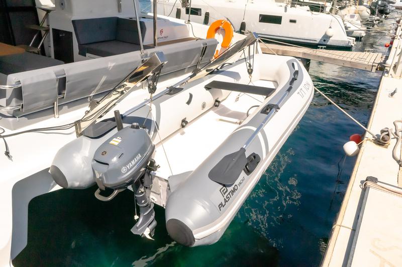 Book yachts online - catamaran - Astréa 42 - Ion - rent