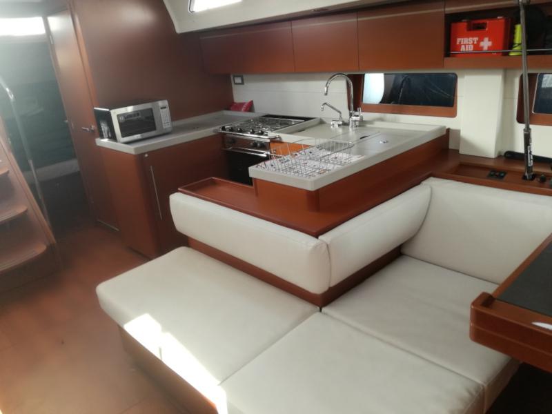 Book yachts online - sailboat - Oceanis 51.1 - Aeolian Muse - rent
