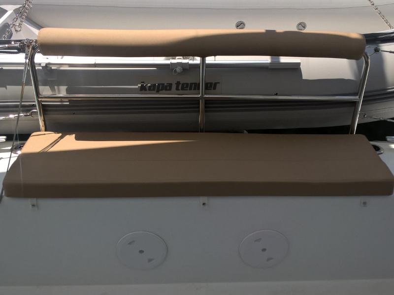 Book yachts online - catamaran - Lagoon 42 - Aeolian Spirit - rent
