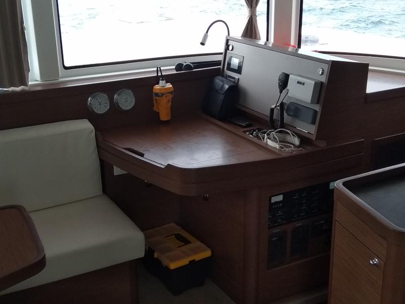 Book yachts online - catamaran - Lagoon 42 - Aeolian Spirit - rent