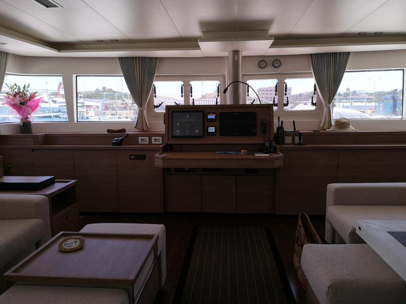 Book yachts online - catamaran - Lagoon 620(GEN,AC,WATERMAKER) - Kohinoor - rent