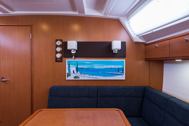 Book yachts online - sailboat - Bavaria Cruiser 46 - Morning Star  - A/C in Saloon - rent