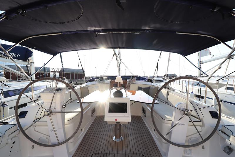 Book yachts online - sailboat - Bavaria Cruiser 46 - Angelofe - rent
