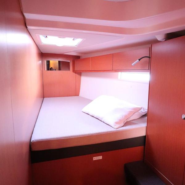 Book yachts online - sailboat - Bavaria Cruiser 51 - Euphoria - rent