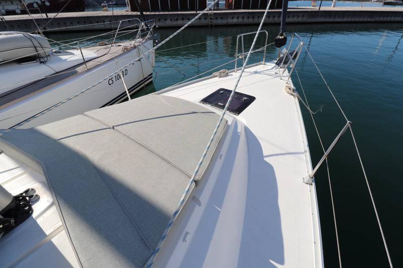 Book yachts online - sailboat - Bavaria Cruiser 41 - Khimeya - rent