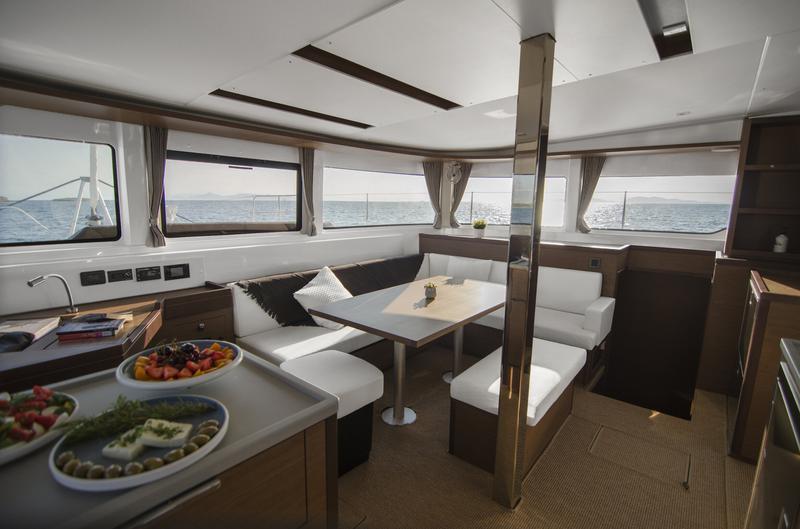 Book yachts online - catamaran - Lagoon 46 - Golden Promise  - rent