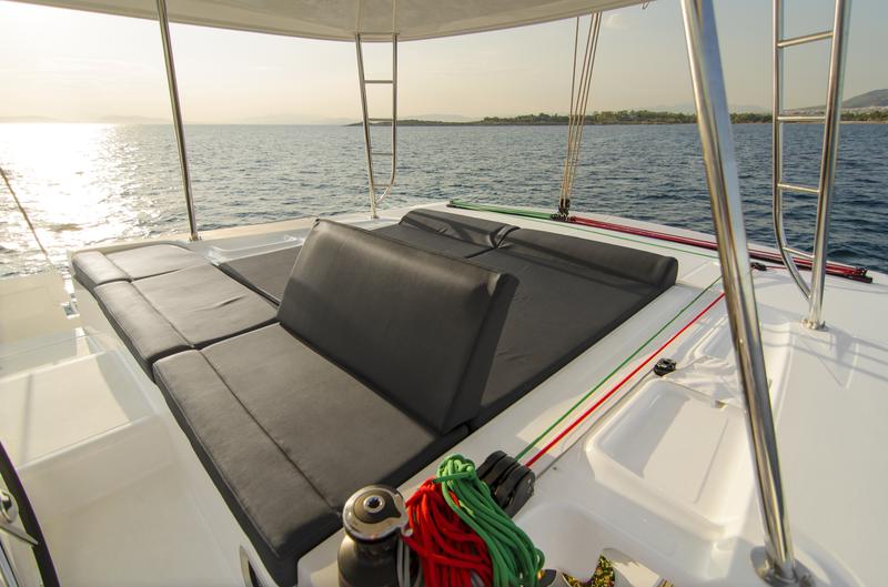 Book yachts online - catamaran - Lagoon 46 - Golden Promise  - rent