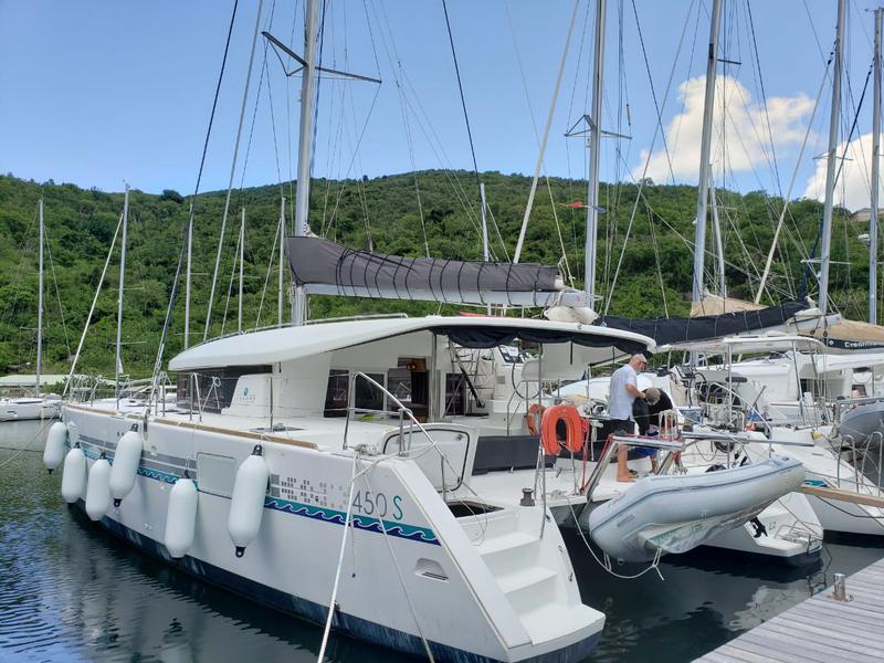 Book yachts online - catamaran - Lagoon 450 SporTop - Belle - rent