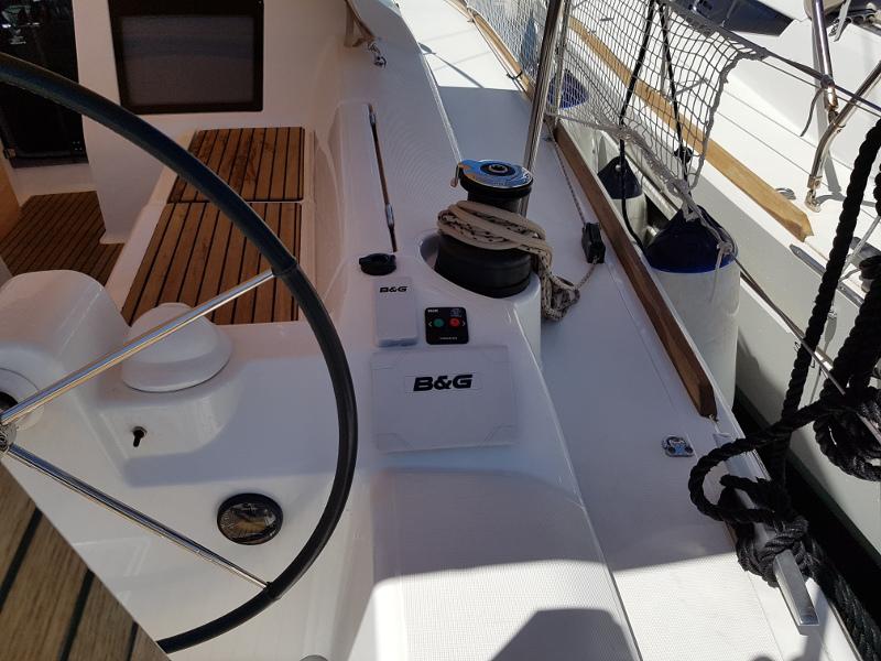 Book yachts online - sailboat - Dufour 412 Grandlarge - Bety - rent