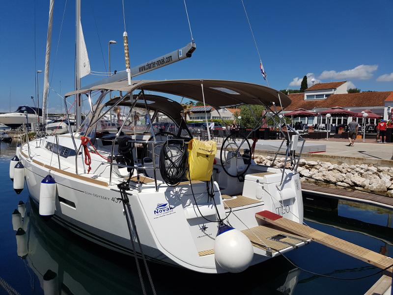 Book yachts online - sailboat - Sun Odyssey 409 - Tina - rent