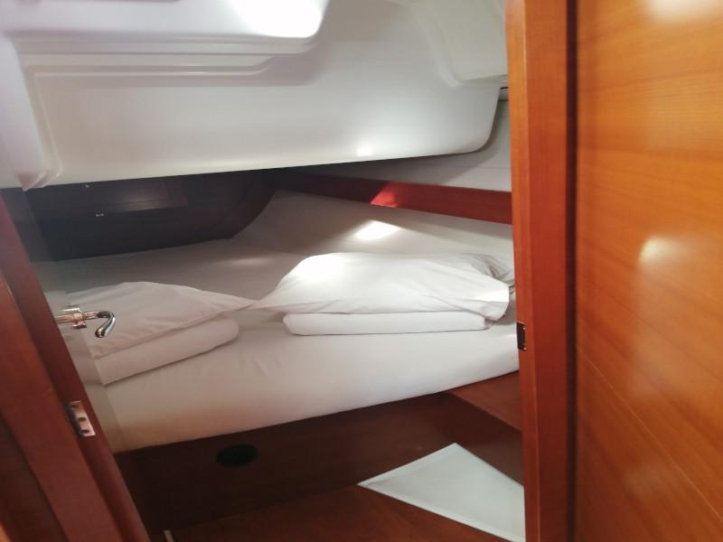 Book yachts online - sailboat - Dufour 382 GL - Mata - rent