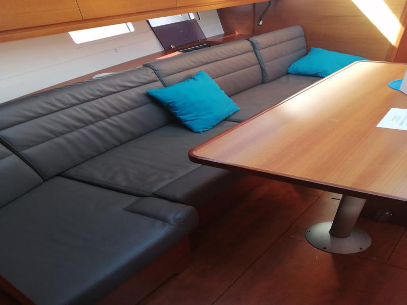 Book yachts online - sailboat - Dufour 382 GL - Mata - rent