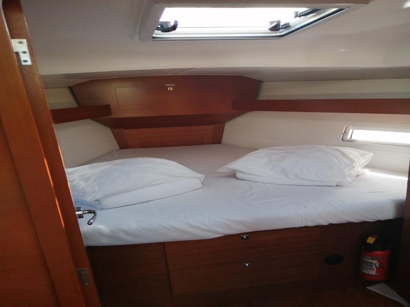 Book yachts online - sailboat - Dufour 382 GL - Mata - rent