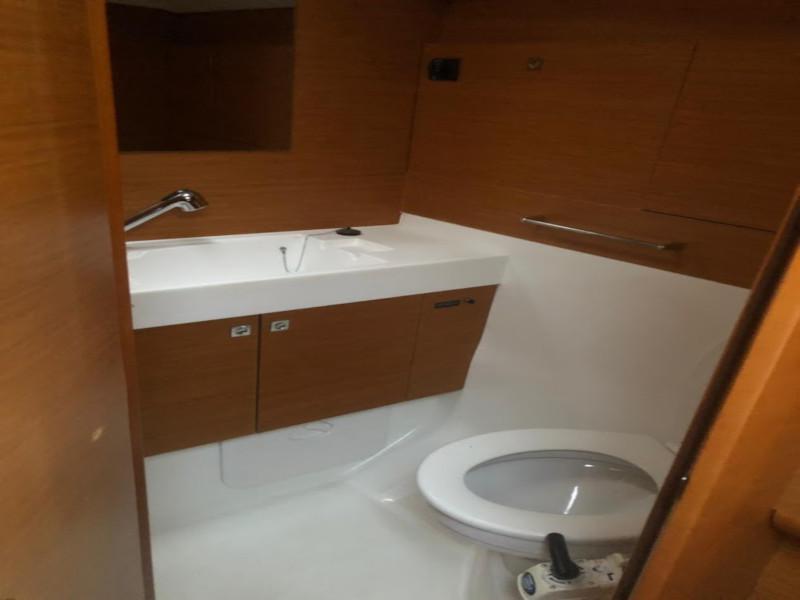 Book yachts online - sailboat - JEANNEAU S. O. 519   2016 - LIBERA Cp - rent