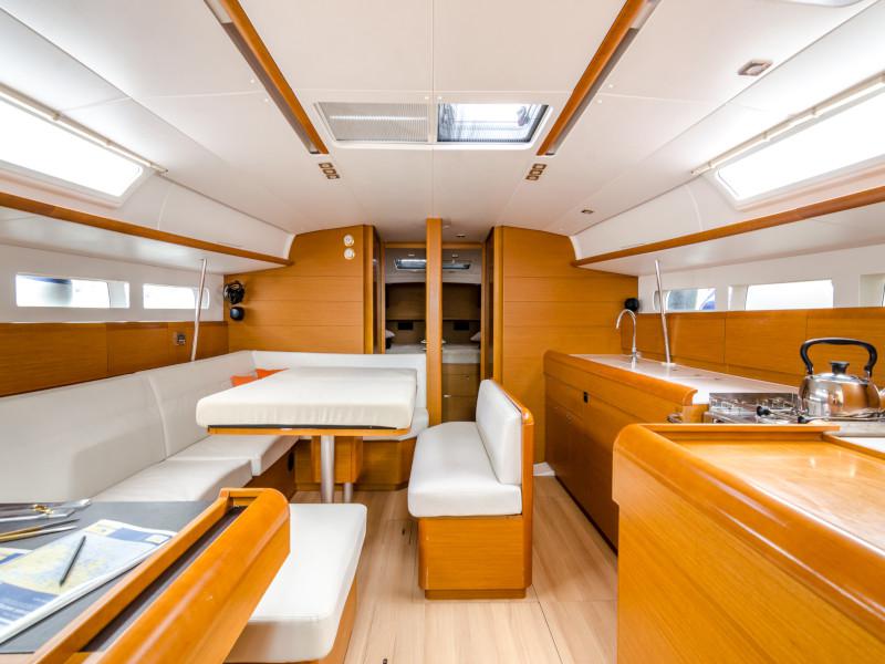 Book yachts online - sailboat - JEANNEAU S. O. 519   2016 - LIBERA Cp - rent