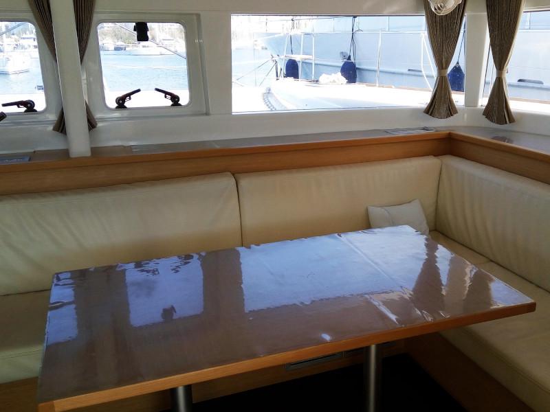 Book yachts online - catamaran - Lagoon 450F - Dioni - rent