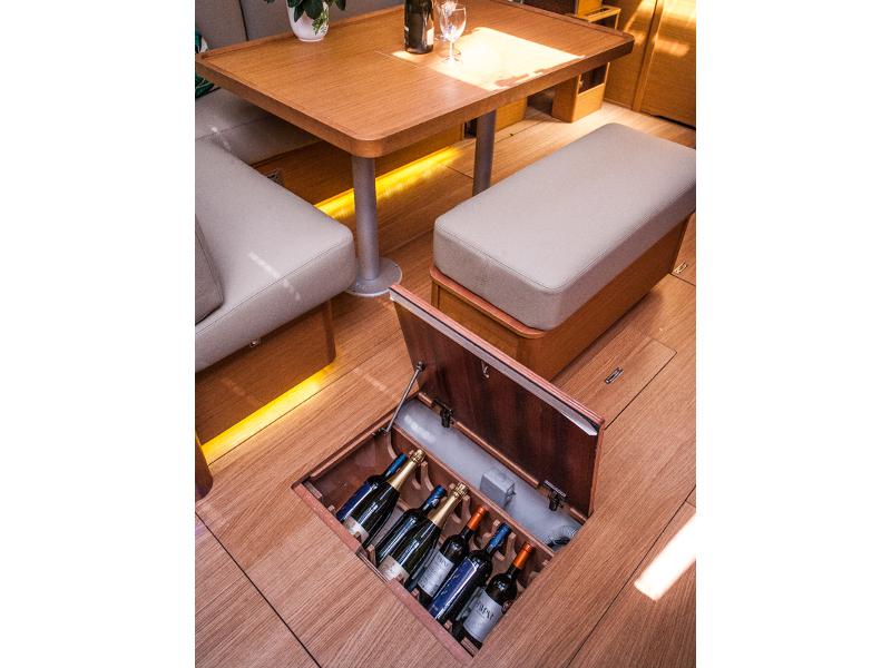 Book yachts online - sailboat - Dufour 460 Grand Large - MALIN OV 2018+AC+G - rent