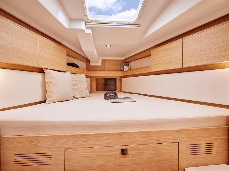 Book yachts online - sailboat - Elan E5 - LINA new 2020+AC - rent