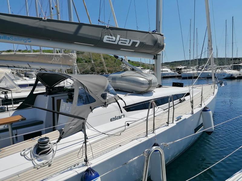 Book yachts online - sailboat - Elan E5 - LINA new 2020+AC - rent