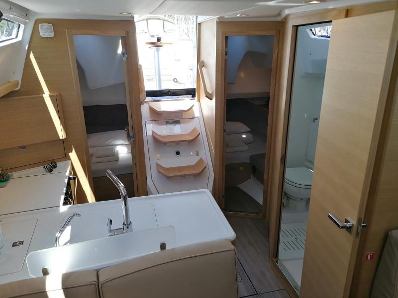Book yachts online - sailboat - Elan E5 - LINA new 2020+AC - rent