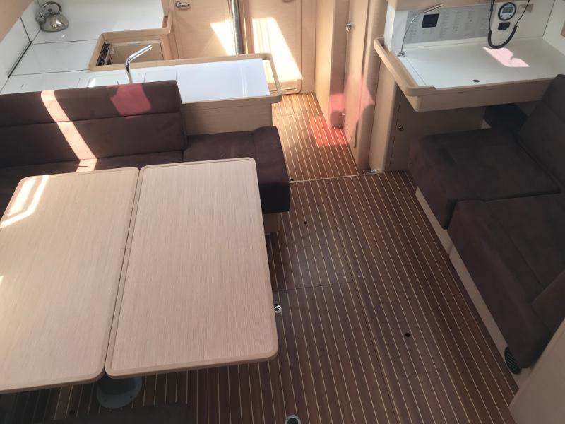 Book yachts online - sailboat - Elan 50 Impression - LOVIS new 2019+AC+G - rent