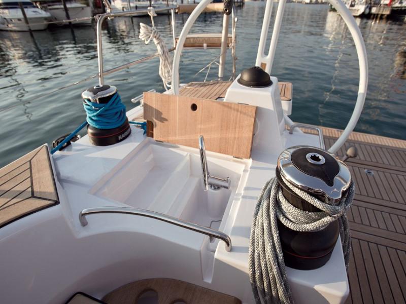 Book yachts online - sailboat - Elan 50 Impression - LOVIS new 2019+AC+G - rent