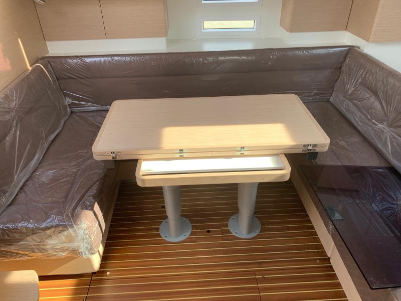 Book yachts online - sailboat - Elan 50 Impression - LOVIS new 2019+AC+G - rent
